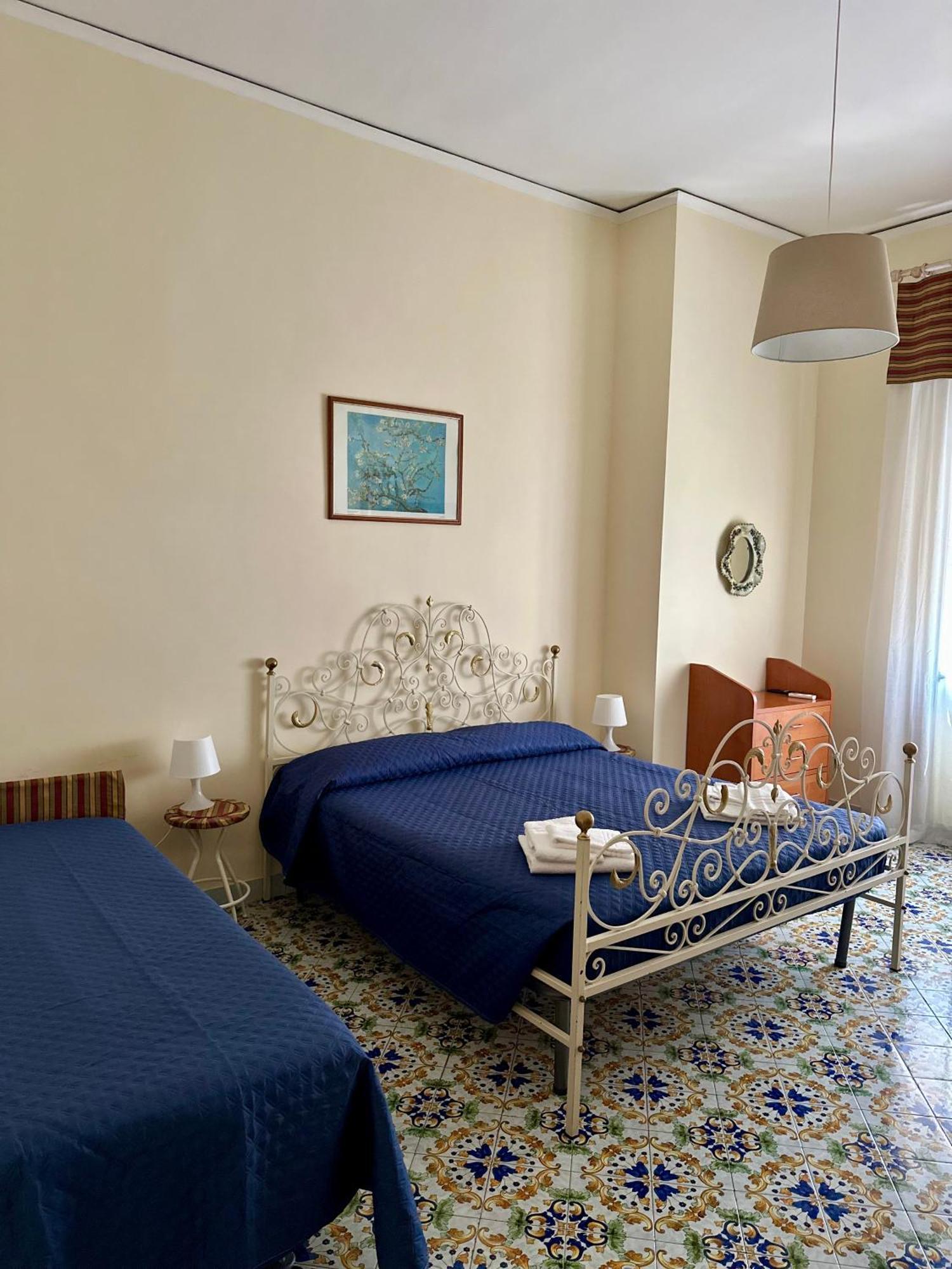 Maman Suite, City Center Near Molo Beverello Napels Buitenkant foto
